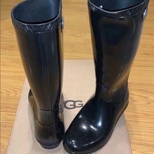 Ugg Shaye rain boots
